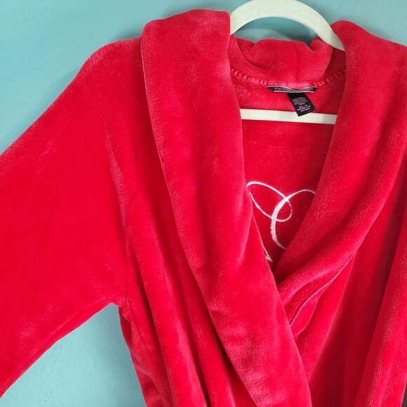 Victoria's Secret Red Embroidered Love Cozy Plush Short Robe Size Medium Large - Picture 5 of 9